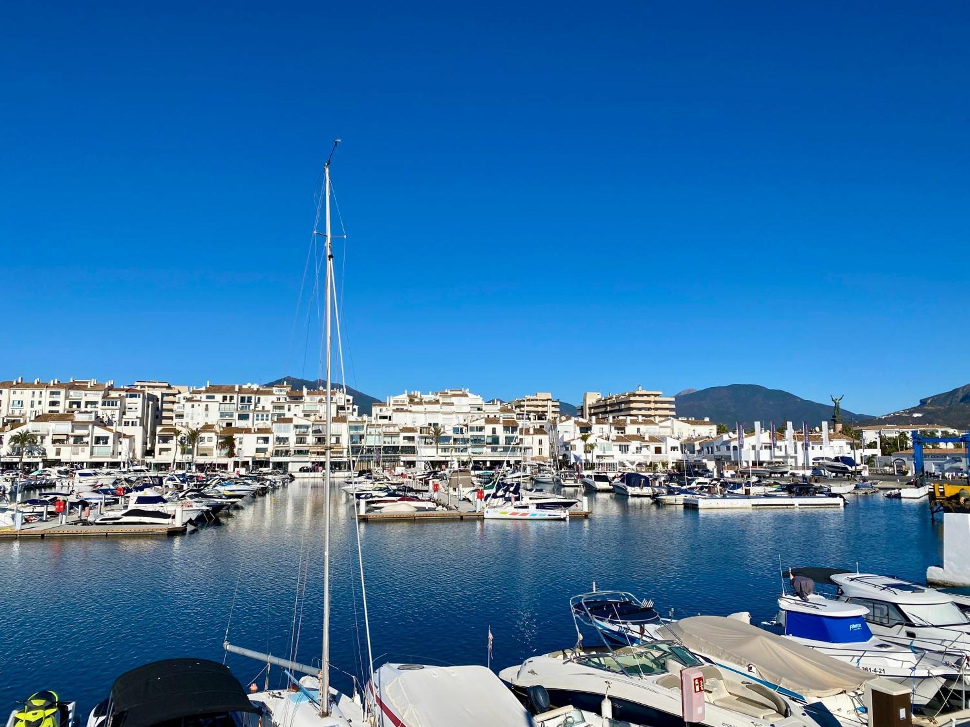 Luxury Puerto Banus Penthouse With Parking & Wi-Fi Daire Marbella Dış mekan fotoğraf